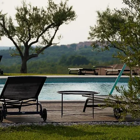 Wine Cattunar Brtonigla