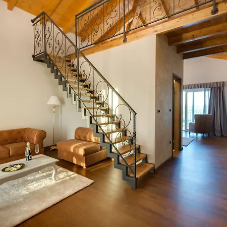 Wine Cattunar Hotell