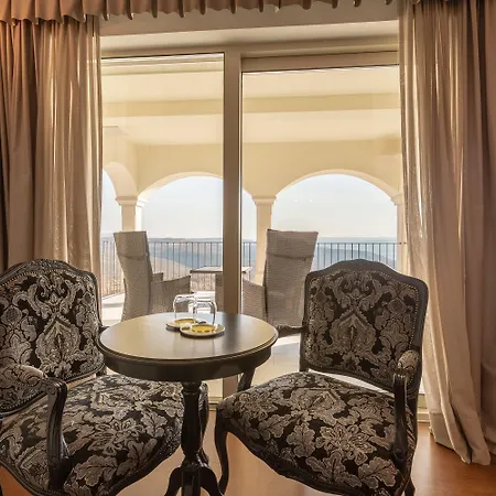 Wine Cattunar 5* Brtonigla