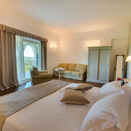 Отель Wine Cattunar 5*