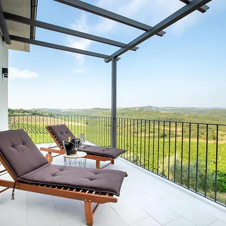 Отель Wine Cattunar 5*