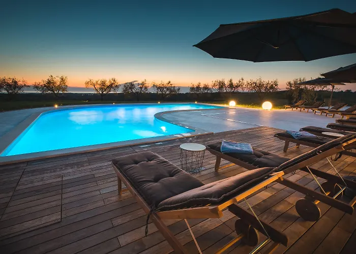 호텔 Wine Cattunar 5*