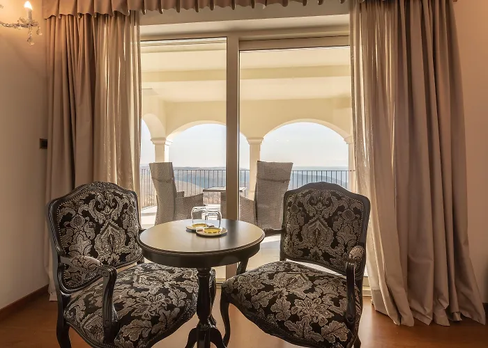 Wine Cattunar 5* 브르토니글라