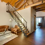 Wine Cattunar Hotel