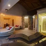 Wine Cattunar Hotel