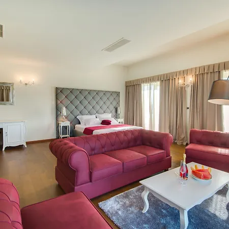 Wine Cattunar Hotel