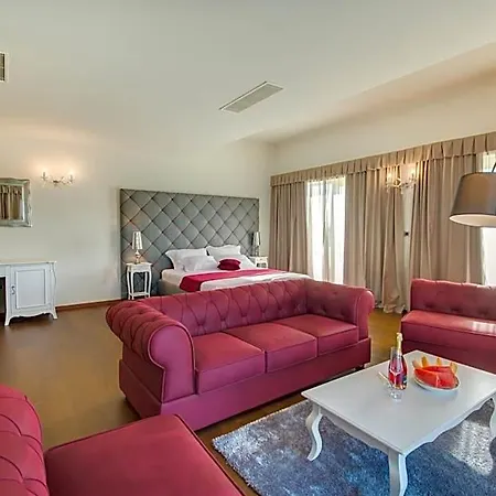 Wine Cattunar Hotel 5*