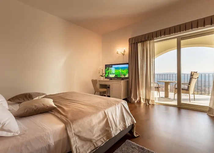 Wine Cattunar Hotel 5*