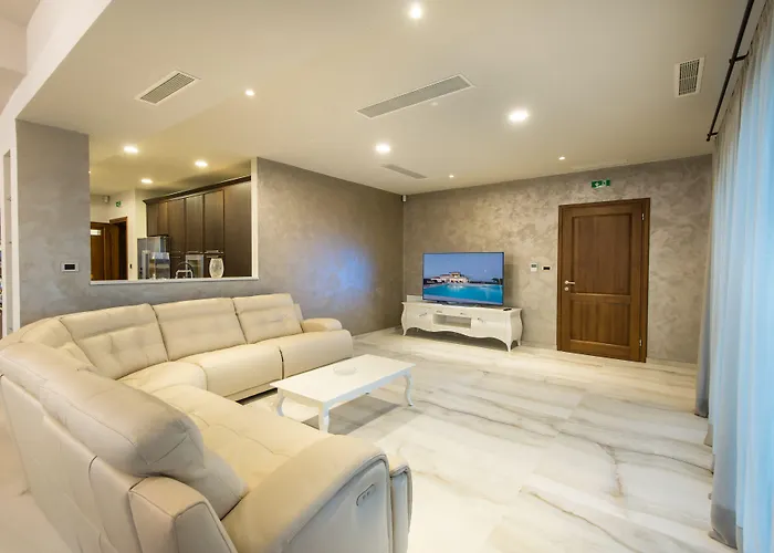 Wine Cattunar 5* Brtonigla